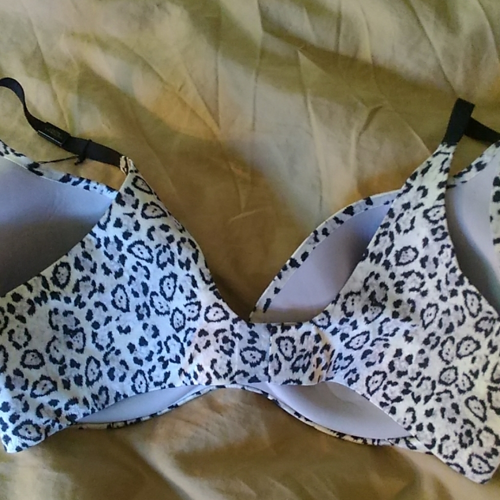 Victoria's Secret leopard sequin bra - Picture 4 of 8